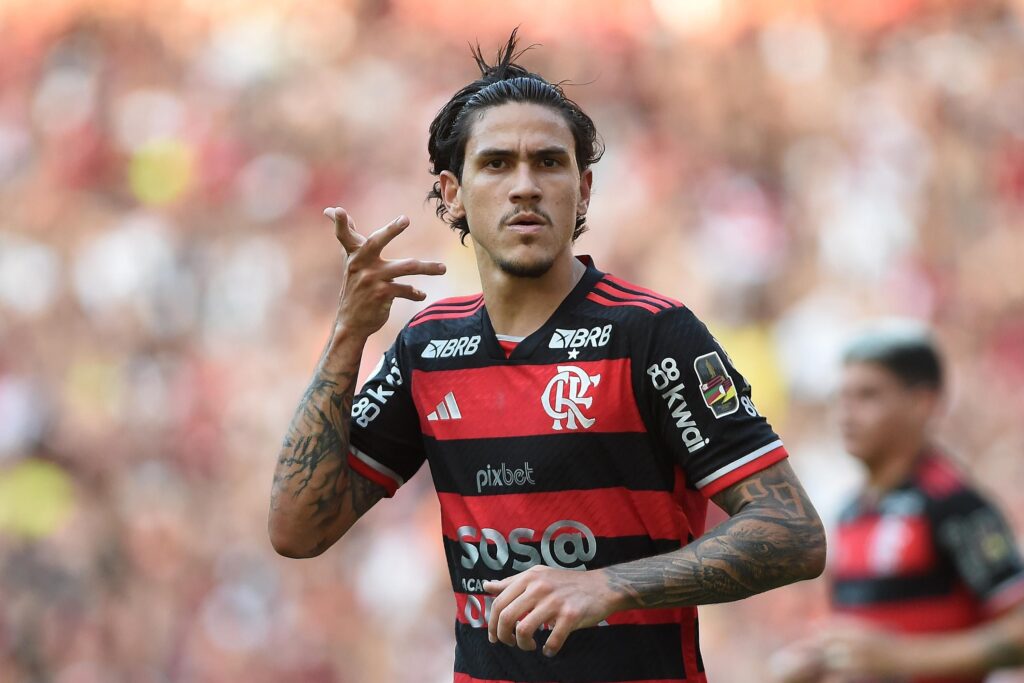 por-que-pedro-nao-vai-ser-titular-em-flamengo-x-ldu,-na-libertadores
