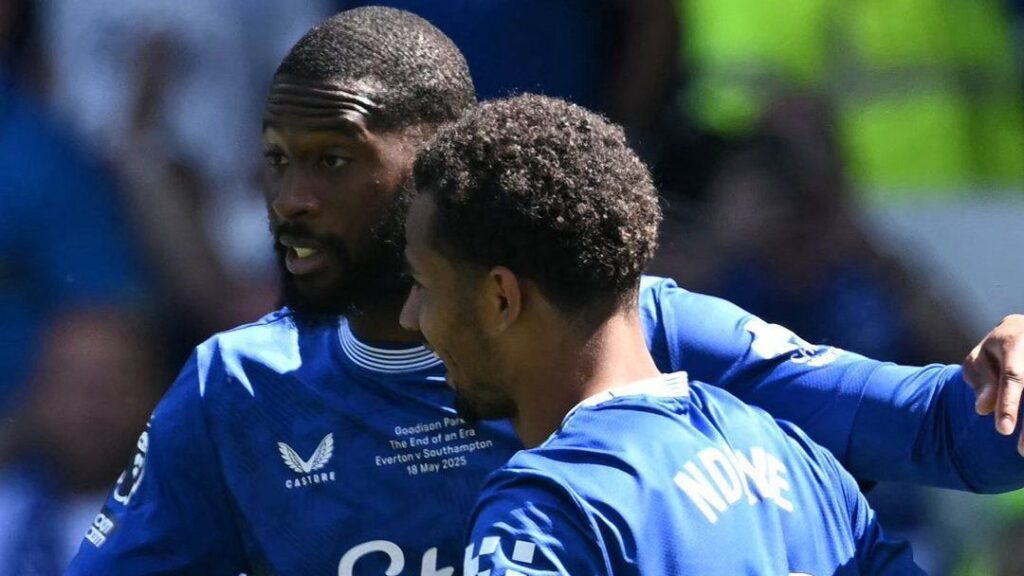 everton-se-despede-de-estadio-apos-133-anos-com-vitoria-na-premier-league