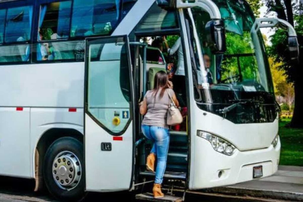 onibus-leito:-como-transformar-sua-proxima-viagem-em-uma-experiencia-realmente-confortavel