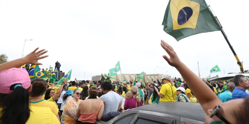 moraes-vota-para-condenar-acusado-de-liderar-acampamento-golpista