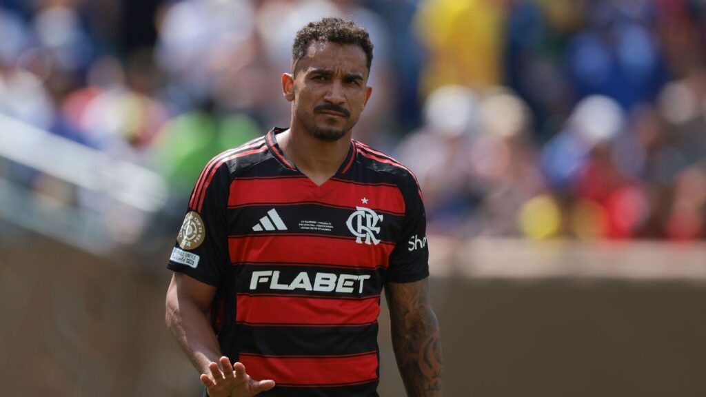 danilo-lista-craques-do-bayern-e-liga-alerta-no-flamengo-para-o-mundial:-‘nao-e-so-o-kane…’