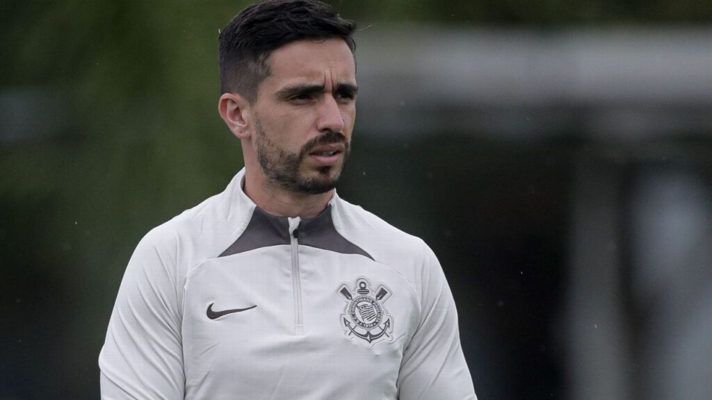 corinthians-e-igor-coronado-chegam-a-acordo-por-rescisao-de-contrato