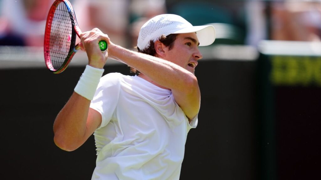 joao-fonseca-despacha-tenista-‘da-casa’-e-abre-wimbledon-com-vitoria
