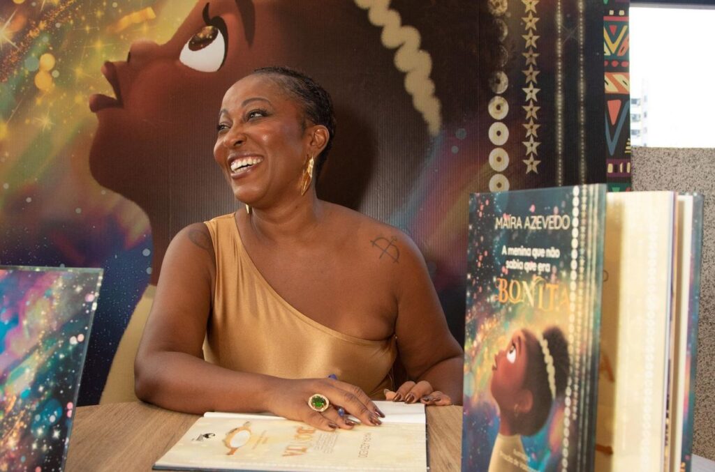 maira-azevedo-celebra-sucesso-de-seu-livro-entre-os-mais-vendidos-na-bienal-do-rio