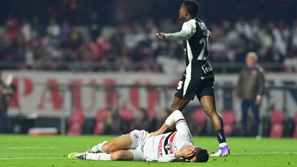 oscar-se-pronuncia-apos-lesao-que-deve-tira-lo-por-ate-dois-meses