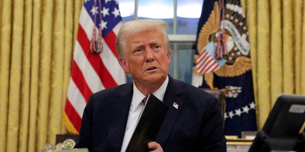 trump-anuncia-acordo-comercial-com-indonesia,-membro-pleno-do-brics