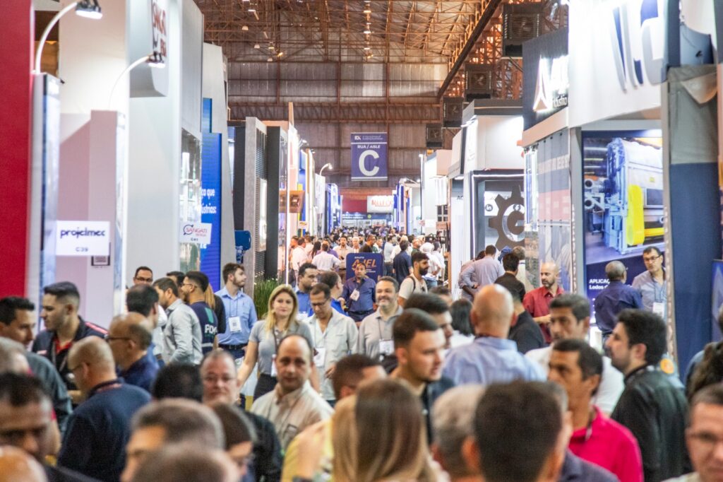 fenasucro-&-agrocana-impulsiona-economia-regional-e-gera-cerca-de-18-mil-empregos
