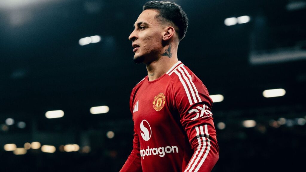 antony-e-outros-tres-podem-ter-‘ultima-chance’-no-united