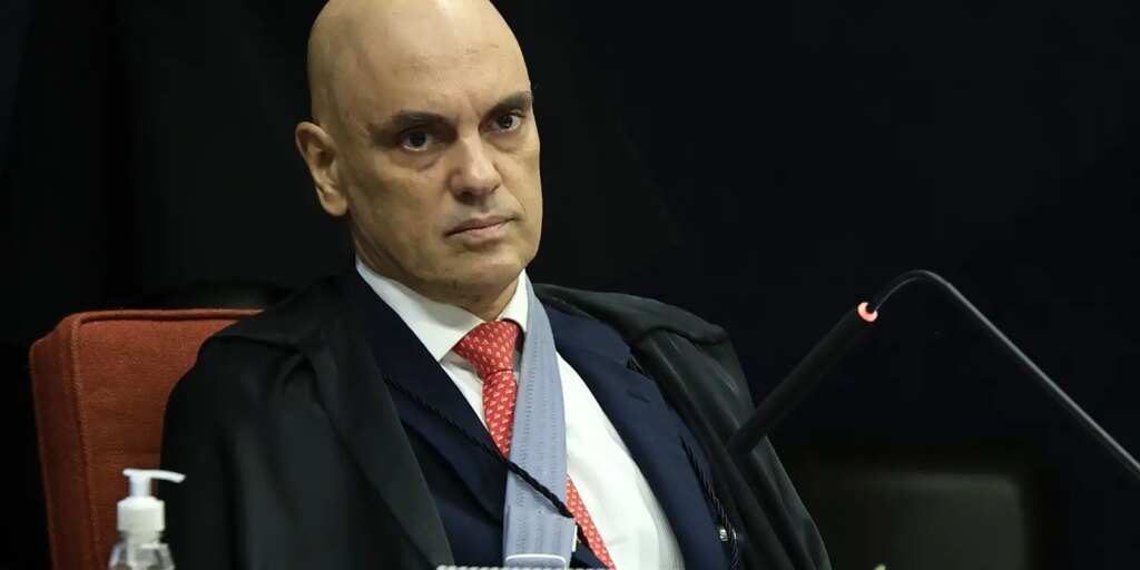 moraes-da-dez-minutos-para-militar-tirar-farda-e-participar-de-oitiva