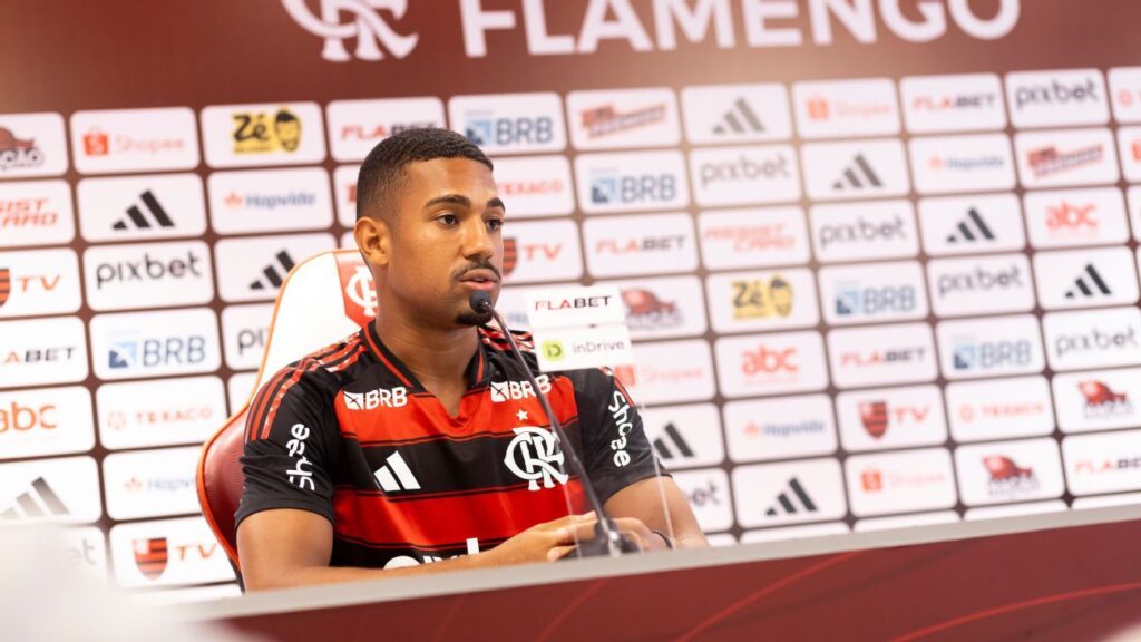 samuel-lino-revela-papo-com-depay-e-diz-por-que-nao-deu-certo-na-base-do-fla