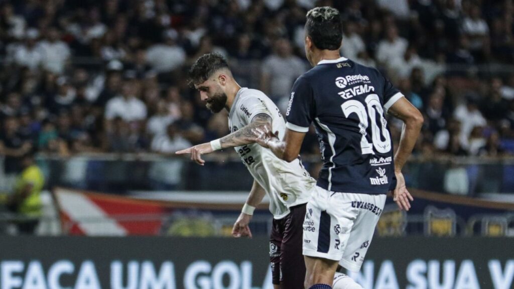 remo-perde-para-a-ferroviaria,-e-vaiado-e-nao-dorme-no-g-4-da-serie-b-do-brasileirao