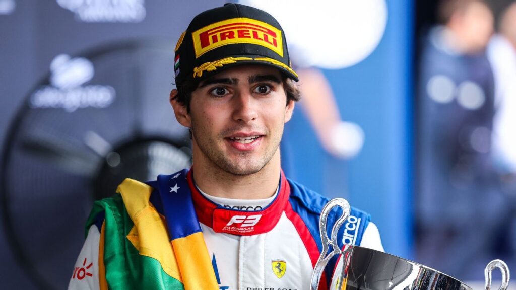 brasileiro-rafael-camara-faz-historia-e-conquista-titulo-mundial-da-formula-3