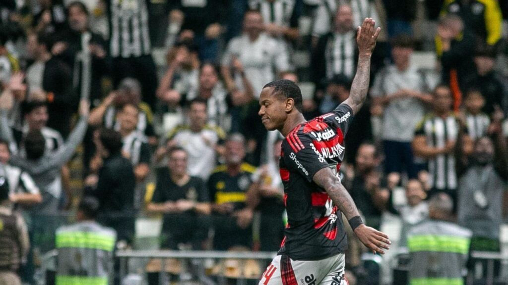 o-post-de-wallace-yan-apos-penalti-perdido