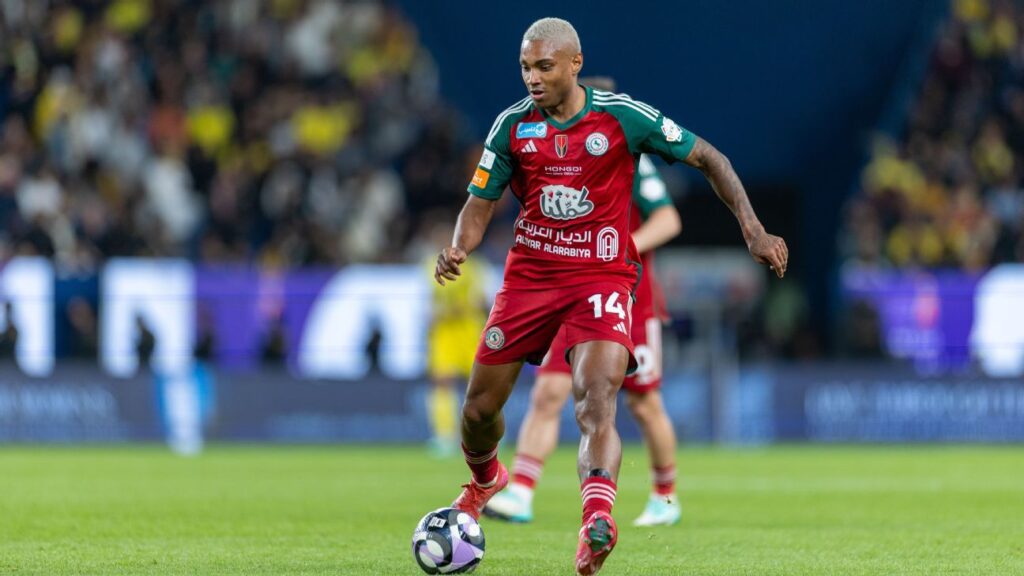 vitinho-faz-exames-medicos-no-corinthians-e-fica-proximo-de-ser-reforco-para-dorival-junior