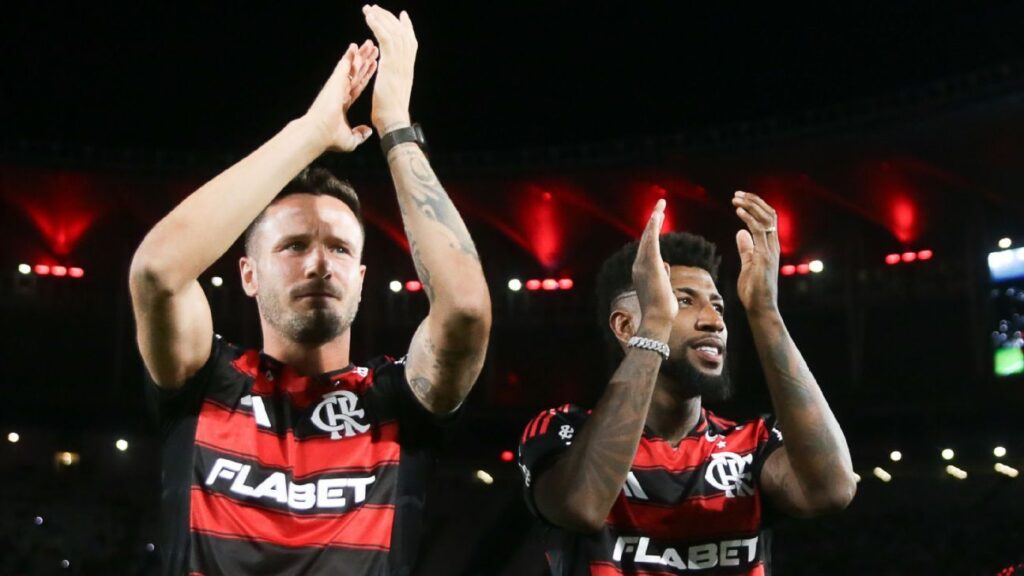 flamengo-inscreve-cinco-reforcos-para-oitavas-da-libertadores;-veja-lista-completa