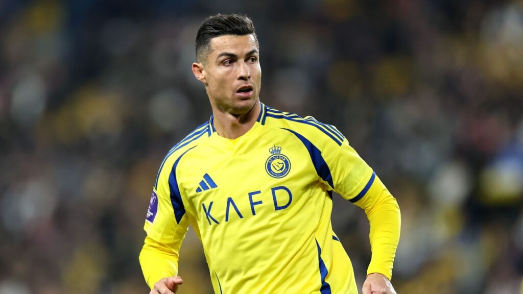 titular-do-barca-aceita-proposta-e-jogara-com-cristiano-ronaldo-na-arabia