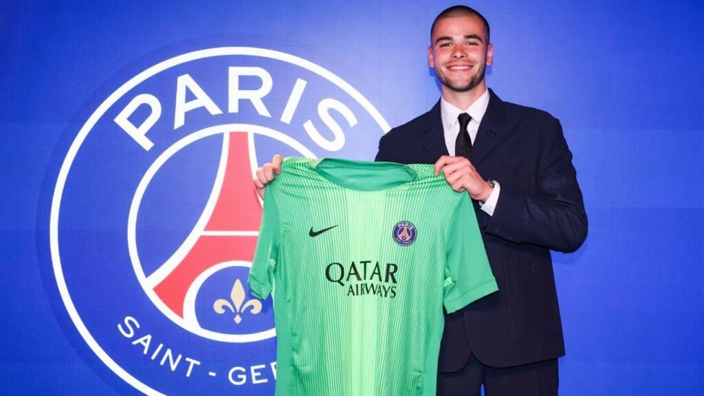psg-anuncia-novo-goleiro-e-deixa-futuro-de-donnarumma-aberto