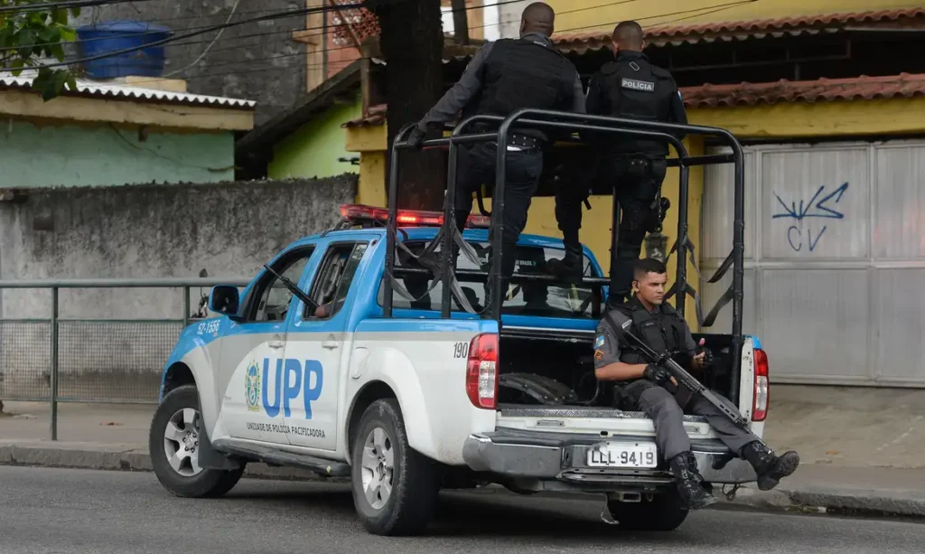 estudo-mostra-que-violencia-no-rio-impacta-aprendizagem-de-estudantes