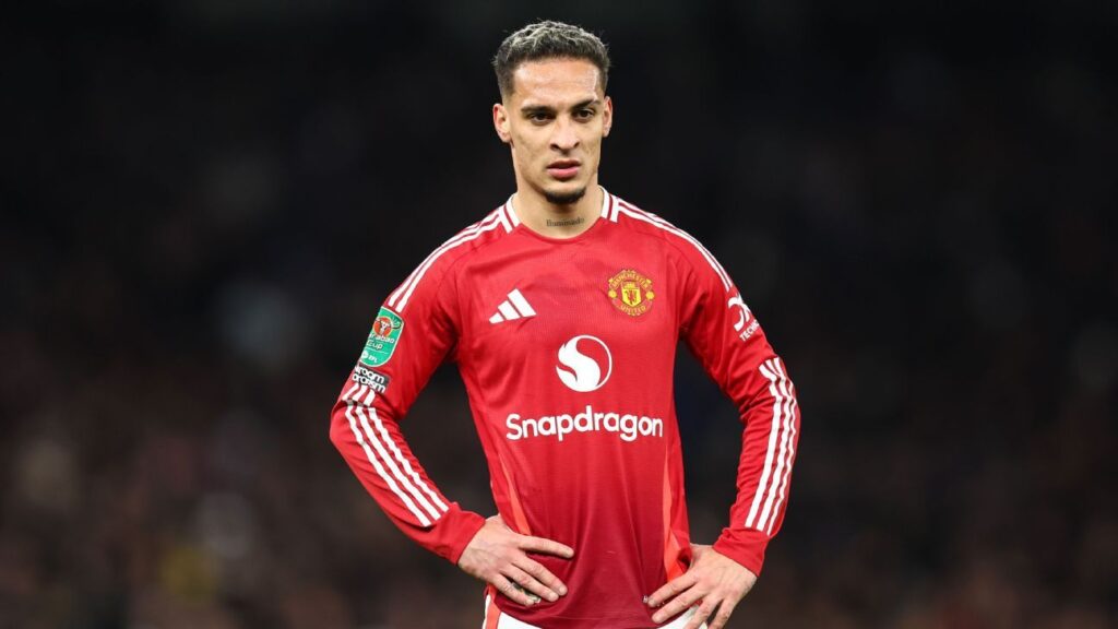 united-aceita-oferta-e-vai-vender-antony-por-menos-de-30%-do-que-pagou