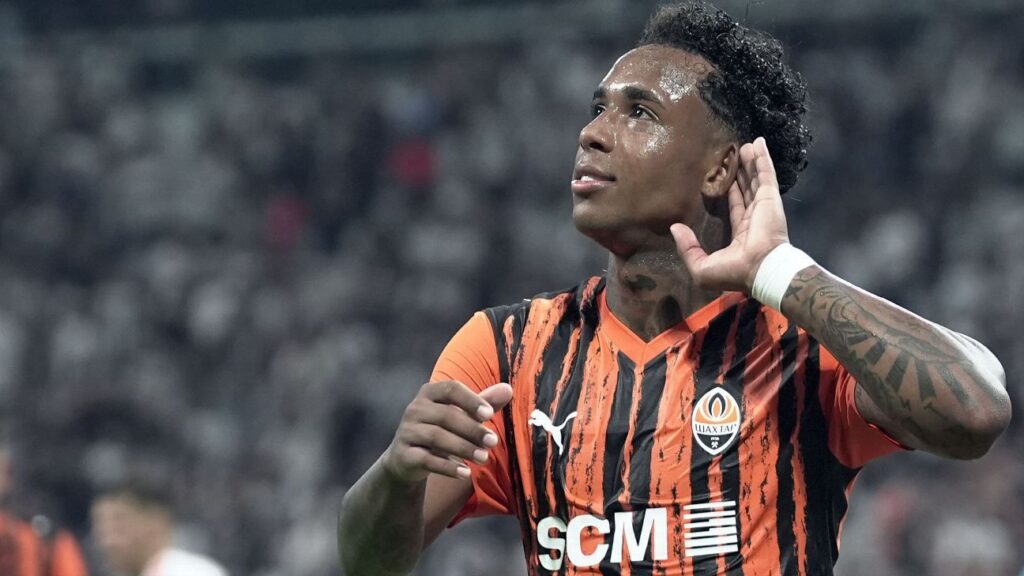 fulham-contrata-ex-palmeiras-por-r$-254-milhoes