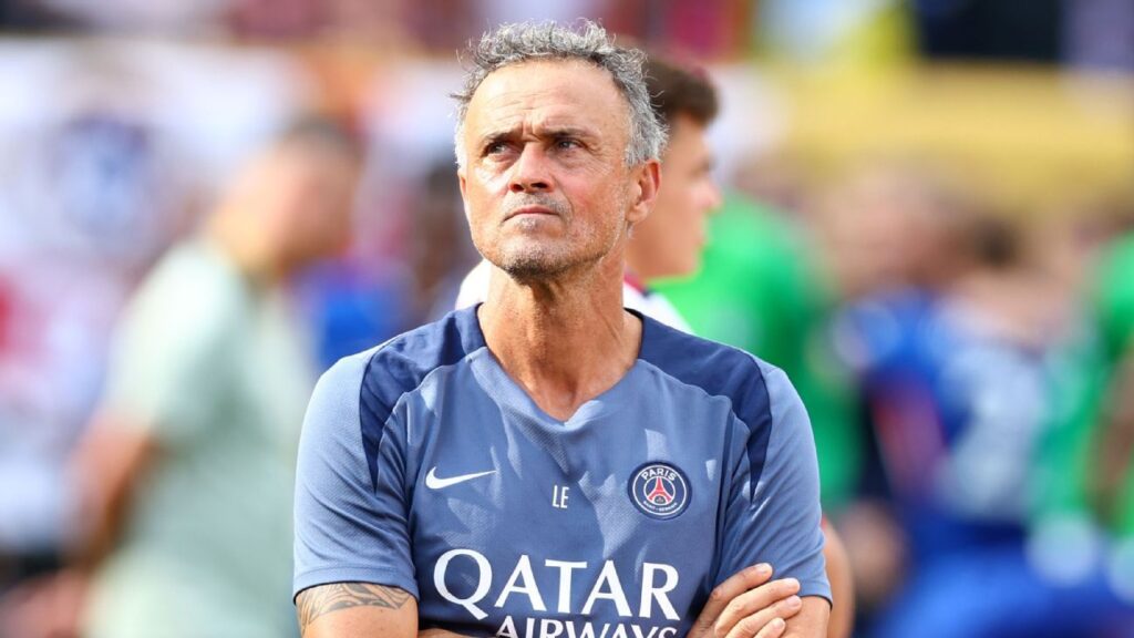 luis-enrique,-tecnico-do-psg,-sofre-acidente-de-bicicleta-e-passara-por-cirurgia-na-clavicula