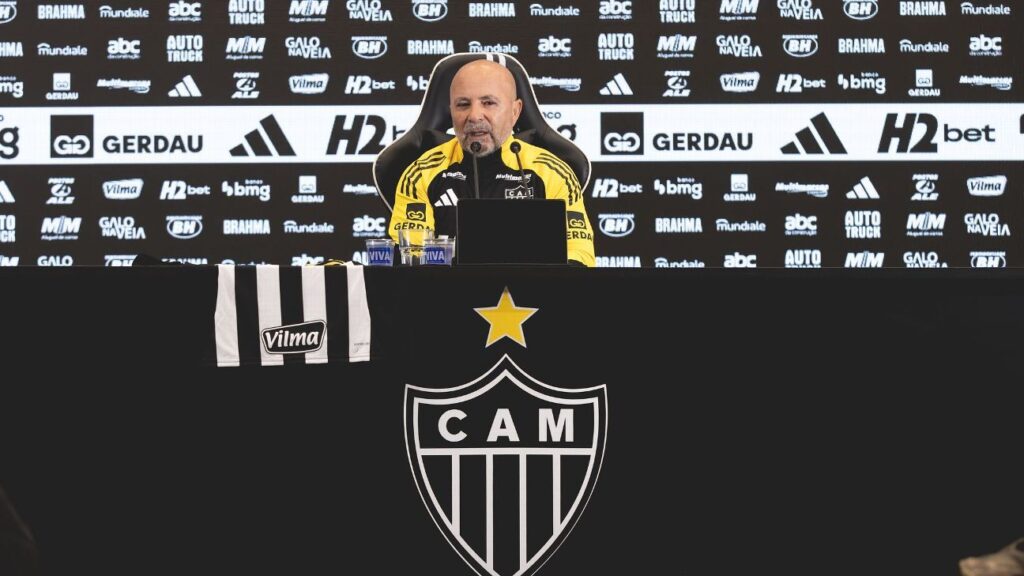 sampaoli-revela-por-que-fechou-com-atletico-mg-e-nao-com-o-santos-e-ja-pede-‘mudanca’-no-galo