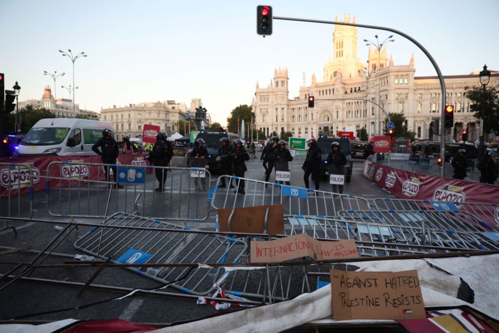 ciclismo,-tenis,-futebol…-manifestantes-pro-palestina-usam-competicoes-para-protestar