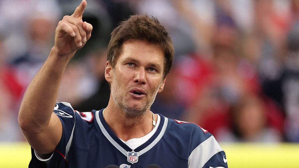 tom-brady-anuncia-que-jogara-com-estrelas-da-nfl-em-torneio-de-flag-na-arabia-saudita