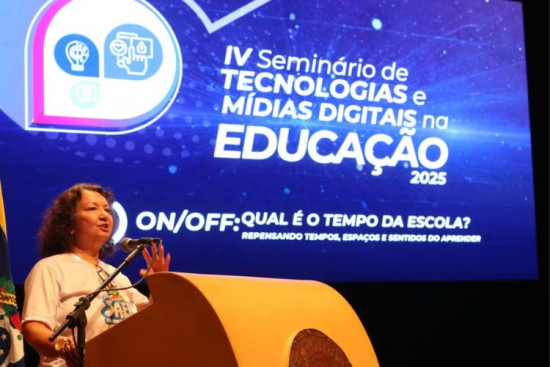 ia-e-imaginarios-coletivos-na-abertura-do-seminario-de-tecnologias-e-midias-digitais