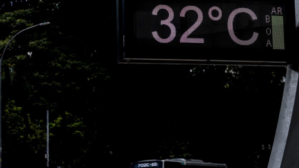 onda-de-calor-extremo-chega-ao-brasil-nesta-quinta-(18);-veja-os-estados