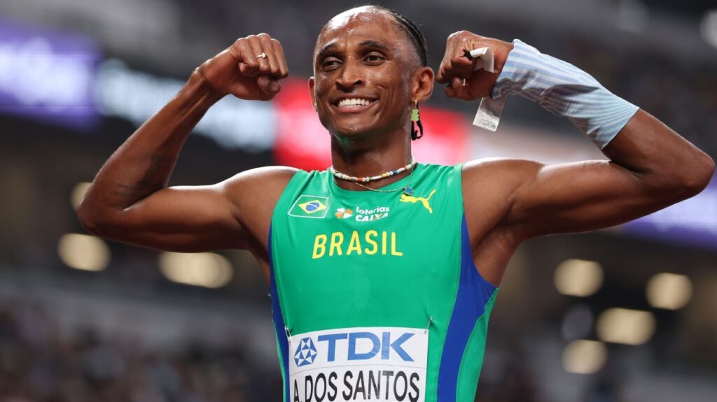 alison-dos-santos,-o-piu,-e-prata-nos-400m-com-barreira-no-mundial-de-atletismo