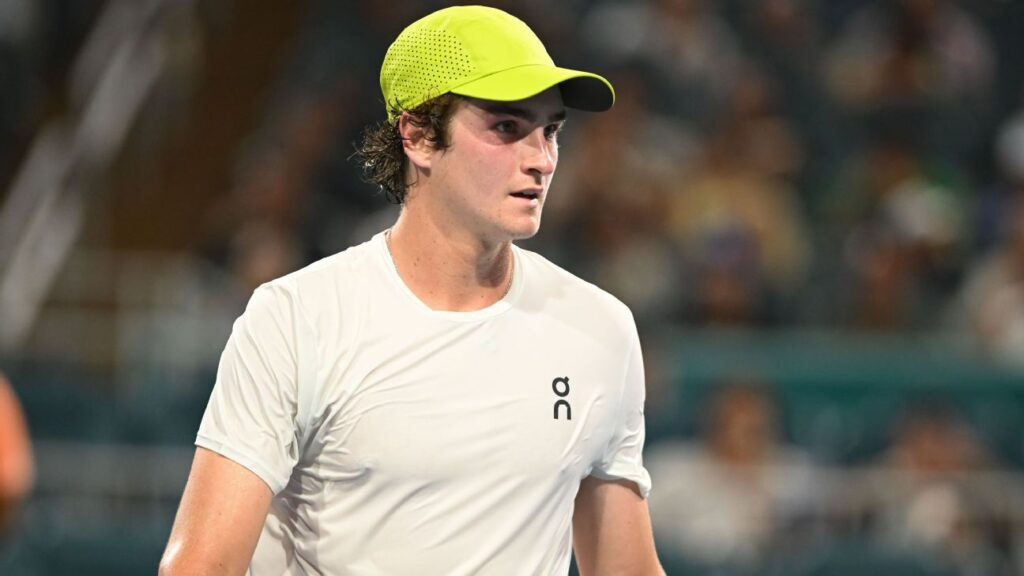 laver-cup:-como-funciona-torneio-que-joao-fonseca-fara-estreia-e-tera-transmissao-do-disney+