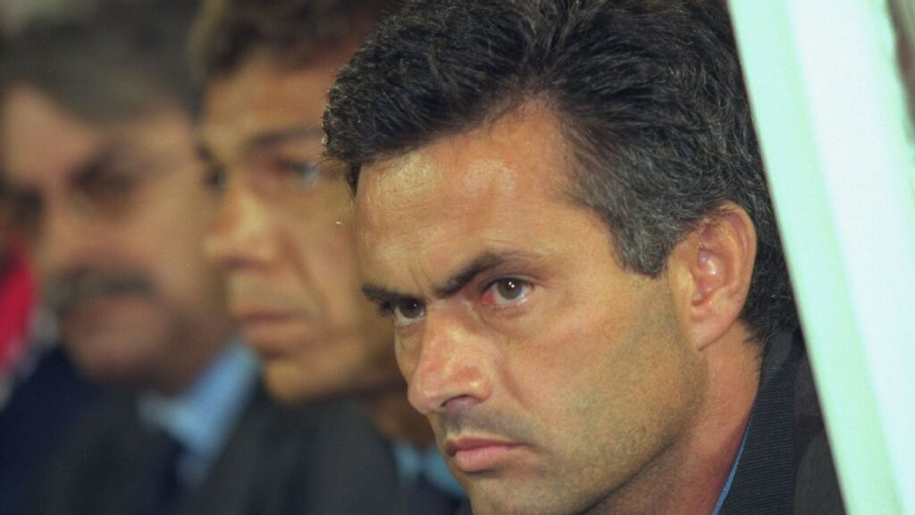 por-que-primeira-passagem-de-mourinho-pelo-benfica-durou-so-11-jogos