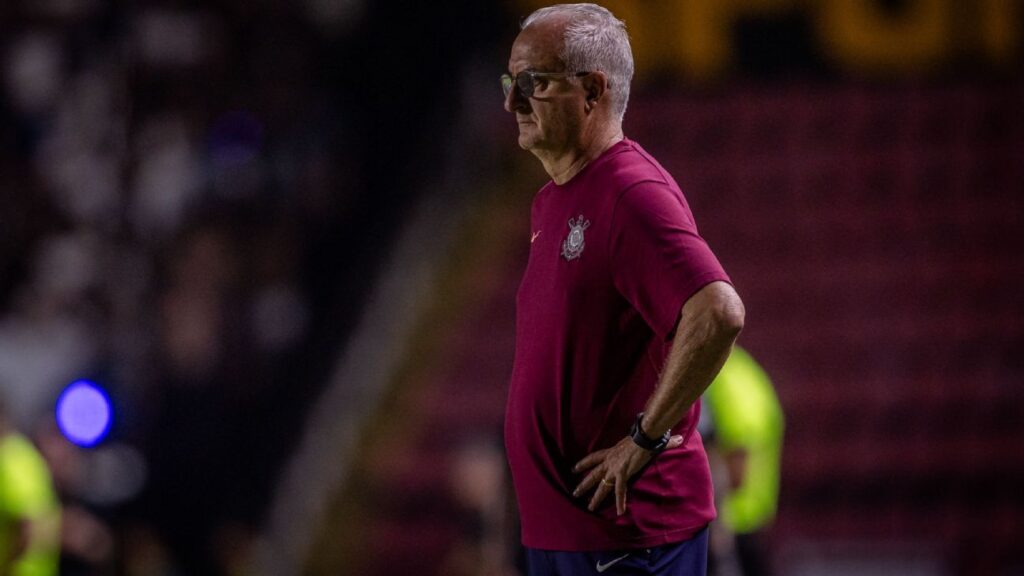 opiniao:-por-que-dorival-junior-nao-e-um-tecnico-top
