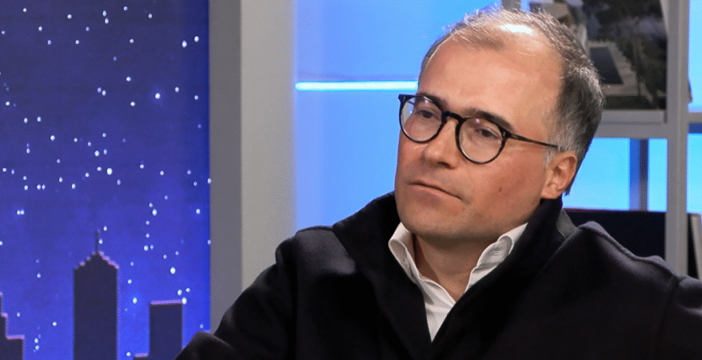 dolar-sob-pressao-com-cortes-de-juros-nos-eua-exige-atencao-de-emergentes