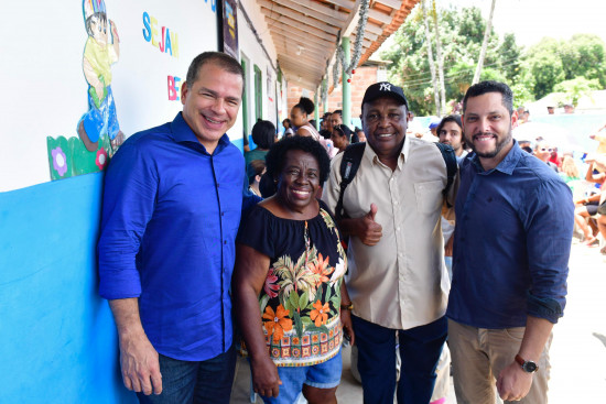 prefeito-em-exercicio-acompanha-atendimento-do-social-+-perto-em-conceicao-do-imbe